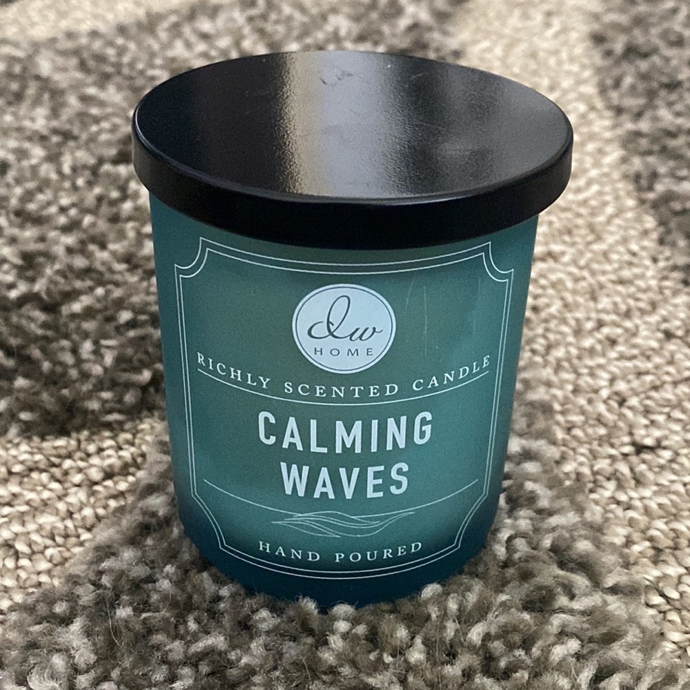 New DW Home Calming Waves Scented Candle Green Glass Jar 3.7 oz Mini